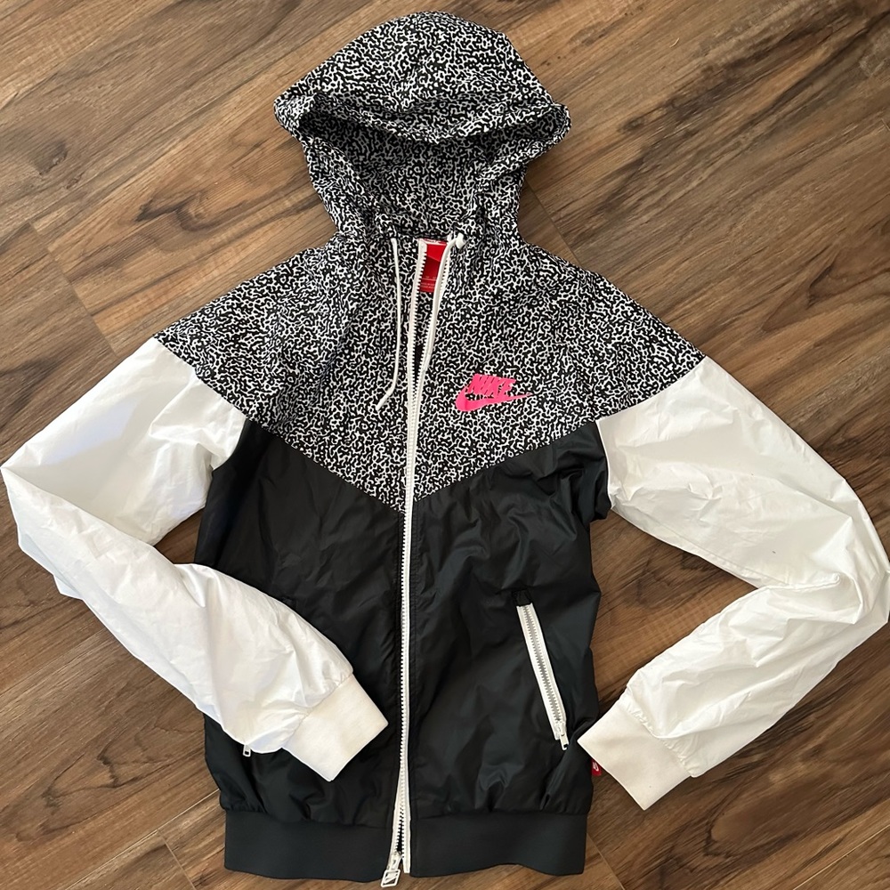 Nike windbreaker with hot pink logo accent